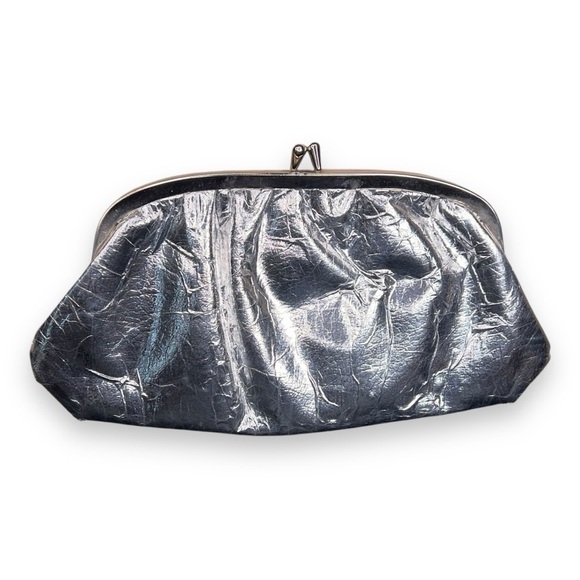 Vintage 1980s Silver Clutch Handbag Retro Shimmer Holiday Event Party Cocktail - Picture 1 of 6